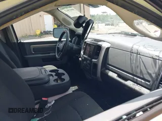 2019 Ram 1500 Classic Warlock with VIN 1C6RR6GT5KS731974, listed as a IAAI auction lot 40018822 with 81,259 mi miles. Bid and sale history available at carsss.com. Image 5.