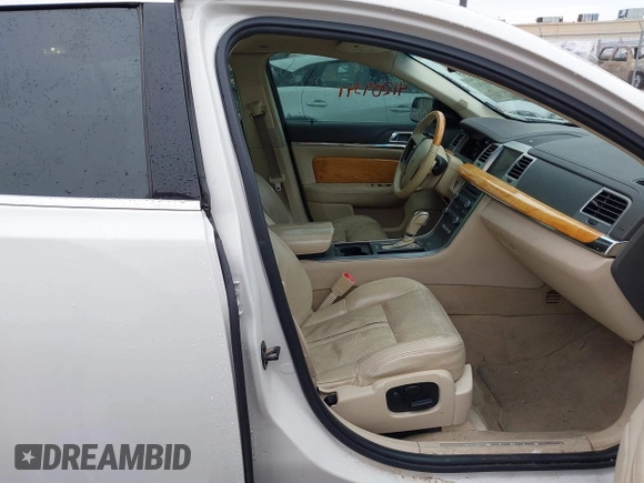 2010 Lincoln MKS with VIN 1LNHL9DR7AG605550, listed as a IAAI auction lot 41209341 with 160,000 mi miles and . Bid and sale history available at DreamBid. Image 5.