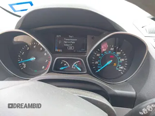 2016 Ford Escape SE z VIN 1FMCU0G73GUB60781, wystawiony jako IAAI lot #42149783 z przebiegiem 135 015 mil mil oraz . Historia ofert i sprzedaży dostępna na DreamBid. Obrazek 7.