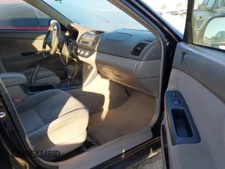 2006 Toyota Camry STD with VIN 4T1BE32K16U165708, listed as a IAAI auction lot 42138137 with 156,438 mi miles and . Bid and sale history available at DreamBid. Image 5.