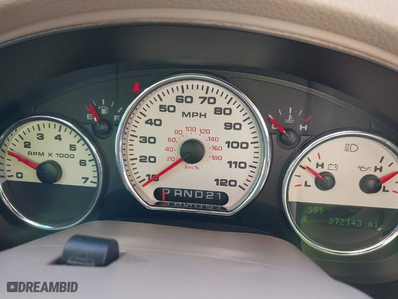 2008 Ford F-150 XLT with VIN 1FTPW12V58FA17588, listed as a IAAI auction lot 41016713 with 272,162 mi miles. Bid and sale history available at carsss.com. Image 7.