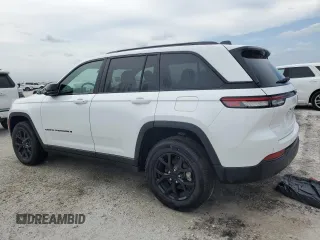 2024 Jeep Grand Cherokee Altitude with VIN 1C4RJGAG5R8546493, listed as a Copart auction lot 75140814 with 11,611 mi miles and Non repairable. Bid and sale history available at DreamBid. Image 2.