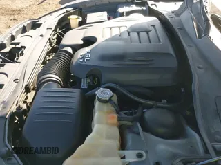 2017 Chrysler 300 S с VIN 2C3CCABG0HH599708, выставлен на аукционе IAAI как лот 41864478 с пробегом 108 447 миль миль и . История ставок и продаж доступна на DreamBid. Изображение 20.