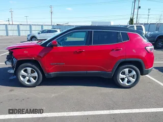 2018 Jeep Compass Latitude with VIN 3C4NJDBB5JT127730, listed as a IAAI auction lot 41701871 with 136,544 mi miles. Bid and sale history available at carsss.com. Image 15.