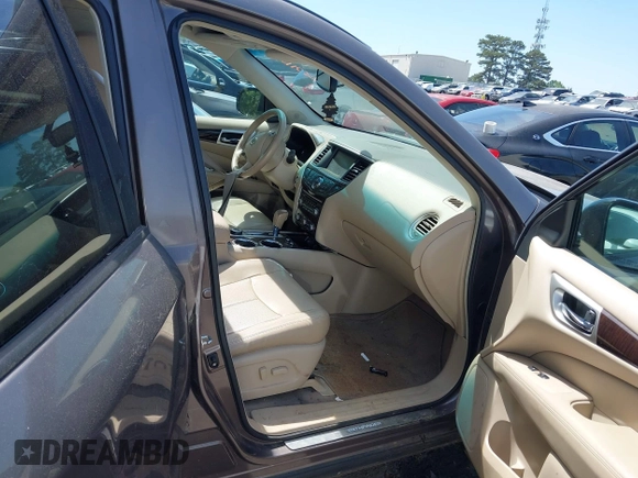 2013 Nissan Pathfinder S with VIN 5N1AR2MM1DC678629, listed as a IAAI auction lot 42063115 with 192,096 mi miles. Bid and sale history available at carsss.com. Image 5.