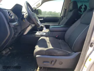 2017 Toyota Tundra 2WD SR5 with VIN 5TFEM5F17HX110487, listed as a Copart auction lot 61882003 with 135,924 mi miles. Bid and sale history available at carsss.com. Image 7.