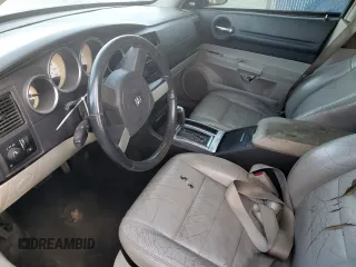 2005 Dodge Magnum RT z VIN 2D4GV58295H549141, wystawiony jako Copart lot #76452934 z przebiegiem 194 588 mil mil oraz Szkoda całkowita • Salvage title. Historia ofert i sprzedaży dostępna na DreamBid. Obrazek 7.