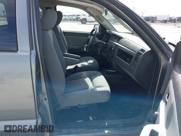 2008 Dodge Dakota ST with VIN 1D7HE22K28S513299, listed as a IAAI auction lot 41855012 with 175,765 mi miles and . Bid and sale history available at carsss.com. Image 5.