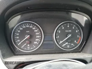 2008 BMW 3 Series 335i z VIN WBAVB73598KY62632, wystawiony jako Copart lot #50238765 z przebiegiem Nie podano mil oraz Nie do naprawy • Non repairable. Historia ofert i sprzedaży dostępna na DreamBid. Obrazek 9.
