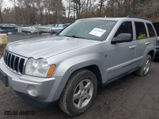 2006 Jeep Grand Cherokee Limited with VIN 1J4HR58286C307056, listed as a IAAI auction lot 41978528 with 130,855 mi miles. Bid and sale history available at carsss.com. Image 2.
