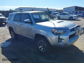 2017 Toyota 4Runner SR5 with VIN JTEBU5JR1H5437698, listed as a IAAI auction lot 41405844 with 117,667 mi miles. Bid and sale history available at carsss.com. Image 1.