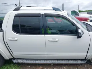 2008 Ford Explorer Sport Trac Limited с VIN 1FMEU33E78UA20653, выставлен на аукционе IAAI как лот 42178143 с пробегом 168 105 миль миль и . История ставок и продаж доступна на DreamBid. Изображение 13.