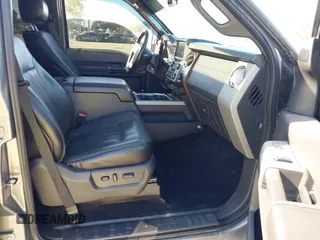 2014 Ford F-250 XL z VIN 1FT7W2BT9EEB39537, wystawiony jako IAAI lot #42763693 z przebiegiem 183 699 mil mil oraz . Historia ofert i sprzedaży dostępna na DreamBid. Obrazek 5.