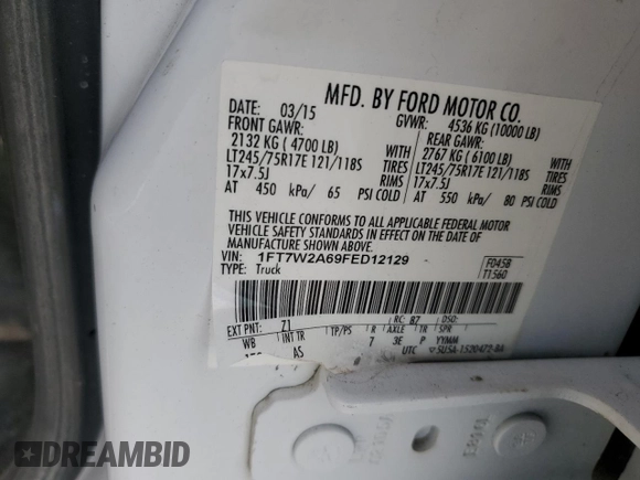 2015 Ford F-250 XL z VIN 1FT7W2A69FED12129, wystawiony jako Copart lot #53136255 z przebiegiem 246 251 mil mil oraz Czysty tytuł • Clean title. Historia ofert i sprzedaży dostępna na DreamBid. Obrazek 12.