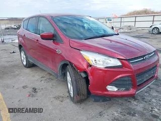 2016 Ford Escape SE with VIN 1FMCU0GX5GUA10252, listed as a IAAI auction lot 41686745 with 37,000 mi miles. Bid and sale history available at carsss.com. Image 1.