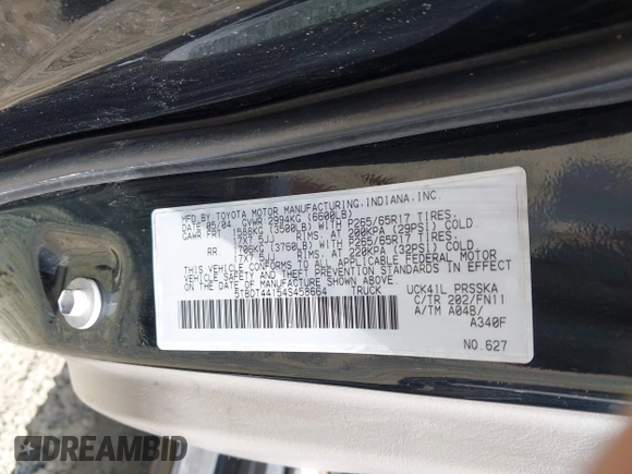 2004 Toyota Tundra SR5 with VIN 5TBDT44154S458664, listed as a IAAI auction lot 42215864 with 177,694 mi miles and . Bid and sale history available at DreamBid. Image 9.