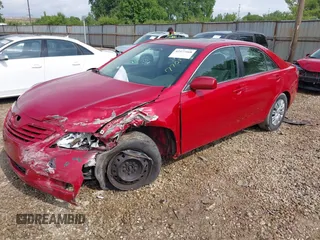 2007 Toyota Camry CE z VIN 4T1BE46K17U047708, wystawiony jako IAAI lot #42377168 z przebiegiem 177 695 mil mil oraz . Historia ofert i sprzedaży dostępna na DreamBid. Obrazek 2.