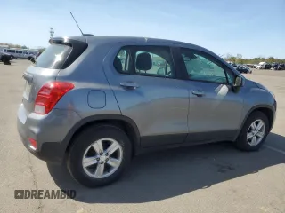 2020 Chevrolet Trax LS with VIN 3GNCJKSB3LL217061, listed as a Copart auction lot 54276875 with 45,201 mi miles and Clean title. Bid and sale history available at DreamBid. Image 3.