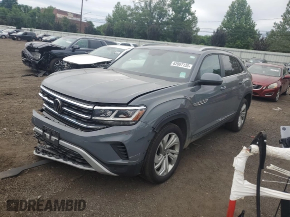 2020 Volkswagen Atlas SE with VIN 1V21E2CA2LC217394, listed as a Copart auction lot 62007135 with 150,599 mi miles and Salvage title. Bid and sale history available at DreamBid. Image 1.