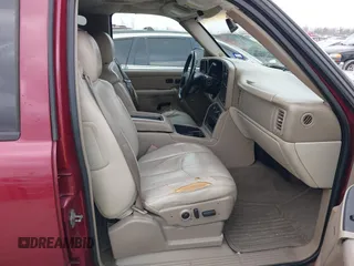 2005 Chevrolet Avalanche LS with VIN 3GNEC12Z85G216543, listed as a IAAI auction lot 41518673 with 277,178 mi miles and . Bid and sale history available at DreamBid. Image 5.