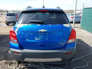 2015 Chevrolet Trax LT with VIN KL7CJRSB5FB063554, listed as a IAAI auction lot 42000938 with 131,641 mi miles. Bid and sale history available at carsss.com. Image 17.
