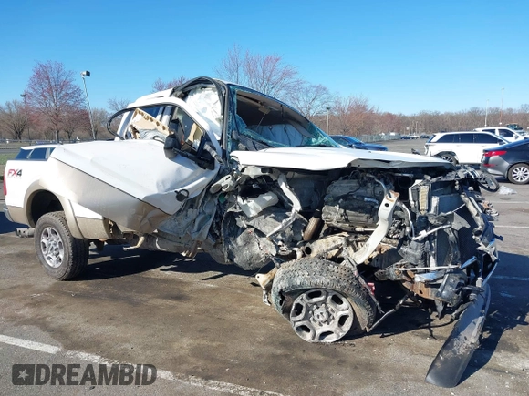 2012 Ford F-250 XL z VIN 1FT7X2BT7CEA65271, wystawiony jako IAAI lot #41892731 z przebiegiem Nie podano mil oraz . Historia ofert i sprzedaży dostępna na DreamBid. Obrazek 6.