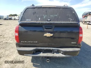 2011 Chevrolet Avalanche LS with VIN 3GNTKEE32BG383324, listed as a Copart auction lot 75038554 with 139,266 mi miles and Salvage title. Bid and sale history available at DreamBid. Image 6.