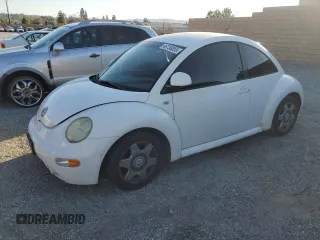 1999 Volkswagen Beetle GLS with VIN 3VWCC21C5XM402285, listed as a Copart auction lot 46750055 with 110,624 mi miles and Clean title. Bid and sale history available at DreamBid. Image 1.