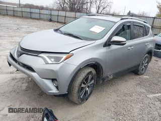2018 Toyota RAV4 XLE with VIN 2T3RFREV1JW842728, listed as a IAAI auction lot 41519668 with 149,670 mi miles. Bid and sale history available at carsss.com. Image 17.