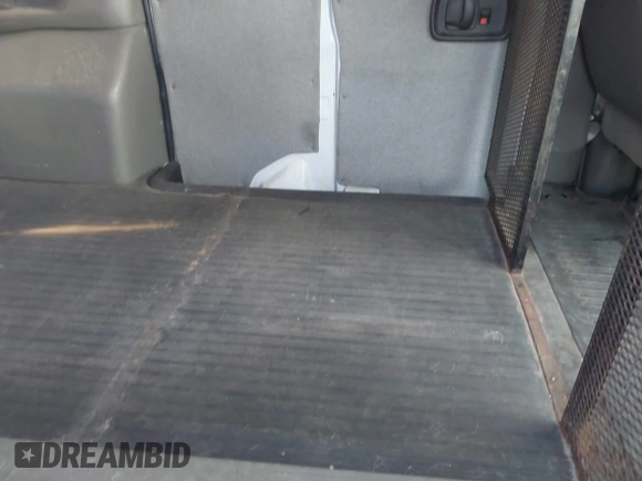 2005 Chevrolet Express Cargo with VIN 1GCFG15T251250047, listed as a IAAI auction lot 41797512 with 149,610 mi miles and . Bid and sale history available at DreamBid. Image 8.