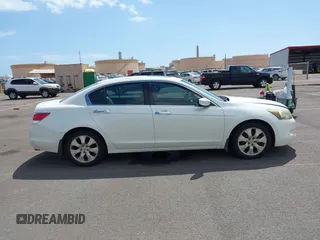 2010 Honda Accord EX-L z VIN 1HGCP3F85AA021141, wystawiony jako IAAI lot #41632924 z przebiegiem 135 987 mil mil oraz . Historia ofert i sprzedaży dostępna na DreamBid. Obrazek 13.