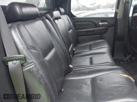 2007 Cadillac Escalade EXT with VIN 3GYFK62887G197848, listed as a IAAI auction lot 42100948 with 154,695 mi miles. Bid and sale history available at carsss.com. Image 8.