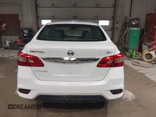 2019 Nissan Sentra S z VIN 3N1AB7APXKY240431, wystawiony jako IAAI lot #41722182 z przebiegiem 81 450 mil mil oraz . Historia ofert i sprzedaży dostępna na DreamBid. Obrazek 16.