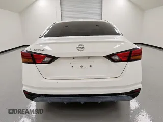 2020 Nissan Altima S z VIN 1N4BL4BV8LC159759, wystawiony jako Copart lot #57527695 z przebiegiem 112 807 mil mil oraz Czysty tytuł • Clean title. Historia ofert i sprzedaży dostępna na DreamBid. Obrazek 6.
