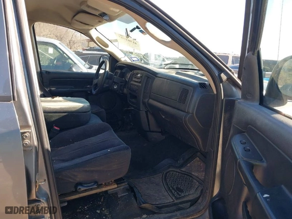 2005 Dodge Ram 1500 SLT with VIN 1D7HA18N75S198261, listed as a IAAI auction lot 41384415 with 257,516 mi miles. Bid and sale history available at carsss.com. Image 5.