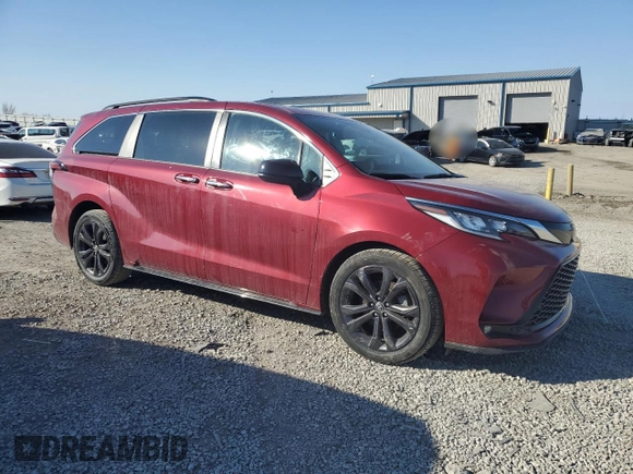 2021 Toyota Sienna XSE with VIN 5TDDRKEC1MS023831, listed as a Copart auction lot 47592975 with 82,378 mi miles and Salvage Title. Bid and sale history available at DreamBid. Image 4.