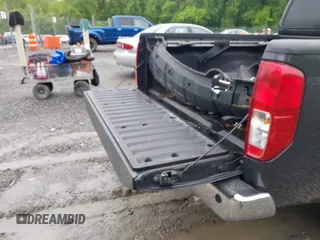 2015 Nissan Frontier Pro-4X with VIN 1N6AD0EV7FN744880, listed as a IAAI auction lot 42357941 with 88,105 mi miles and . Bid and sale history available at DreamBid. Image 17.
