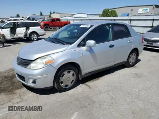 2010 Nissan Versa S с VIN 3N1BC1AP5AL393163, выставлен на аукционе Copart как лот 66697805 с пробегом 216 065 миль миль и Списание • Salvage title. История ставок и продаж доступна на DreamBid. Изображение 1.