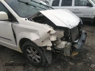 2013 Chrysler Town & Country Touring with VIN 2C4RC1BG7DR526894, listed as a IAAI auction lot 41365168 with 166,003 mi miles. Bid and sale history available at carsss.com. Image 13.