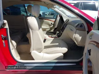 2008 Mercedes-Benz CLK 350 z VIN WDBTJ56H88F236858, wystawiony jako IAAI lot #41795197 z przebiegiem 166 648 mil mil oraz . Historia ofert i sprzedaży dostępna na DreamBid. Obrazek 5.
