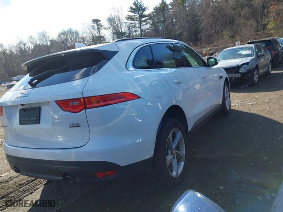 2019 Jaguar F-PACE 25t Premium with VIN SADCJ2FX2KA357093, listed as a IAAI auction lot 41432963 with NaN miles. Bid and sale history available at carsss.com. Image 4.