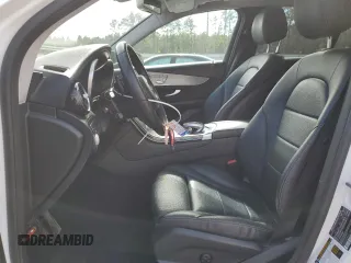 2019 Mercedes-Benz GLC 300 z VIN WDC0G4JBXK1000372, wystawiony jako Copart lot #45012275 z przebiegiem 85 241 mil mil oraz Szkoda całkowita • Salvage title. Historia ofert i sprzedaży dostępna na DreamBid. Obrazek 7.