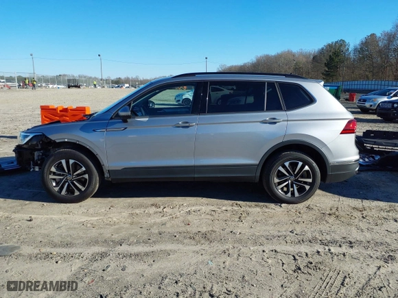 2022 Volkswagen Tiguan S with VIN 3VV1B7AX4NM109232, listed as a IAAI auction lot 41719121 with 35,485 mi miles. Bid and sale history available at carsss.com. Image 15.