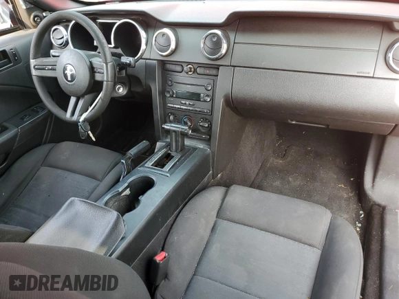 2007 Ford Mustang Deluxe with VIN 1ZVFT84N475327789, listed as a Copart auction lot 59696285 with 192,049 mi miles and Salvage title. Bid and sale history available at DreamBid. Image 8.