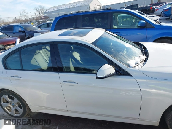 2017 BMW 3 Series 340i with VIN WBA8B3G51HNA92802, listed as a IAAI auction lot 41311483 with 76,904 mi miles and . Bid and sale history available at DreamBid. Image 14.