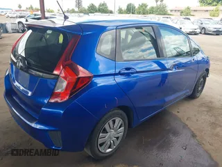 2015 Honda Fit LX z VIN 3HGGK5H51FM711607, wystawiony jako IAAI lot #42249495 z przebiegiem Nie podano mil oraz . Historia ofert i sprzedaży dostępna na DreamBid. Obrazek 4.