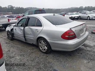 2005 Mercedes-Benz E-Class 3.2L CDI with VIN WDBUF26JX5A540368, listed as a IAAI auction lot 41424407 with 282,470 mi miles. Bid and sale history available at carsss.com. Image 3.