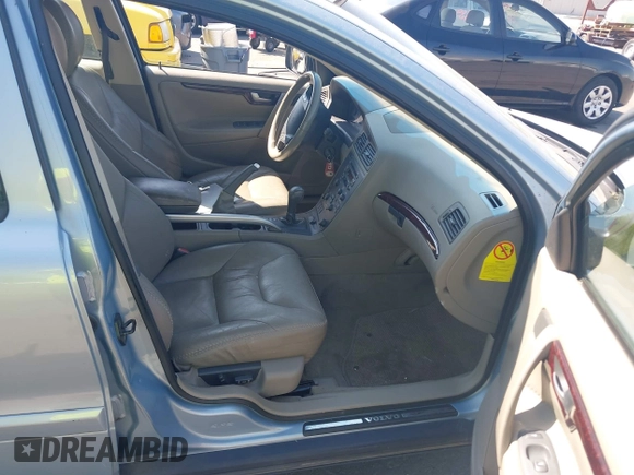 2002 Volvo V70 z VIN YV1SZ58D221072232, wystawiony jako IAAI lot #42489897 z przebiegiem Nie podano mil oraz . Historia ofert i sprzedaży dostępna na DreamBid. Obrazek 5.