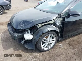 2017 Volkswagen Golf S z VIN 3VW217AU8HM064230, wystawiony jako IAAI lot #42113236 z przebiegiem 76 771 mil mil oraz . Historia ofert i sprzedaży dostępna na DreamBid. Obrazek 18.