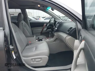 2012 Toyota Highlander Limited with VIN 5TDYK3EH8CS078315, listed as a IAAI auction lot 42168451 with 104,133 mi miles and . Bid and sale history available at DreamBid. Image 5.
